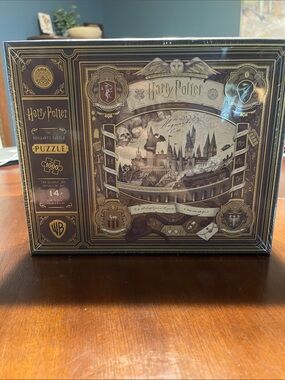 Warner Bros. Harry Potter Hogwarts Castle Puzzle - Brown/Gold